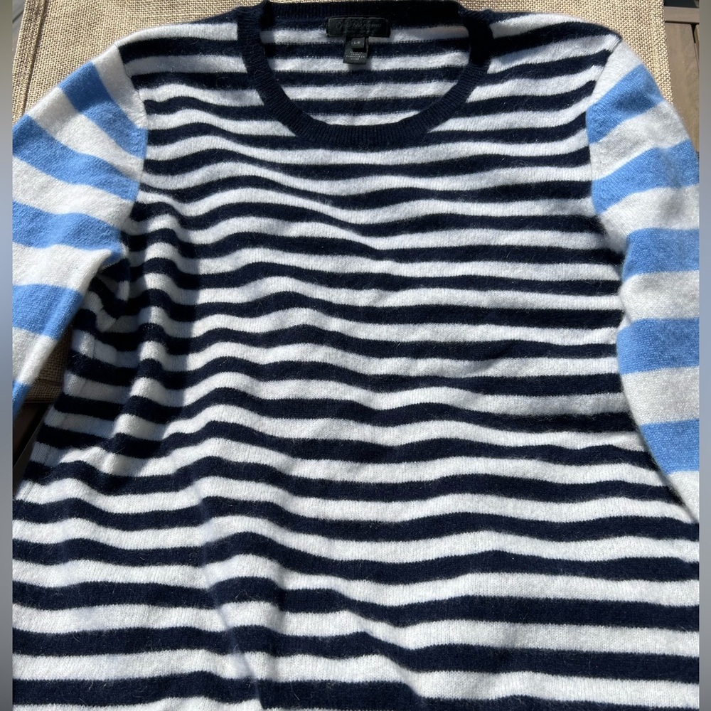 Saks Transitional 100% Cashmere Sweater Navy and Baby Blue Nautical Stripe Large